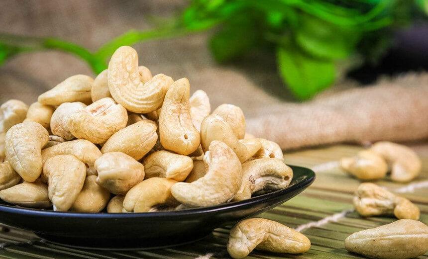 shelled-cashew-kernels (1)